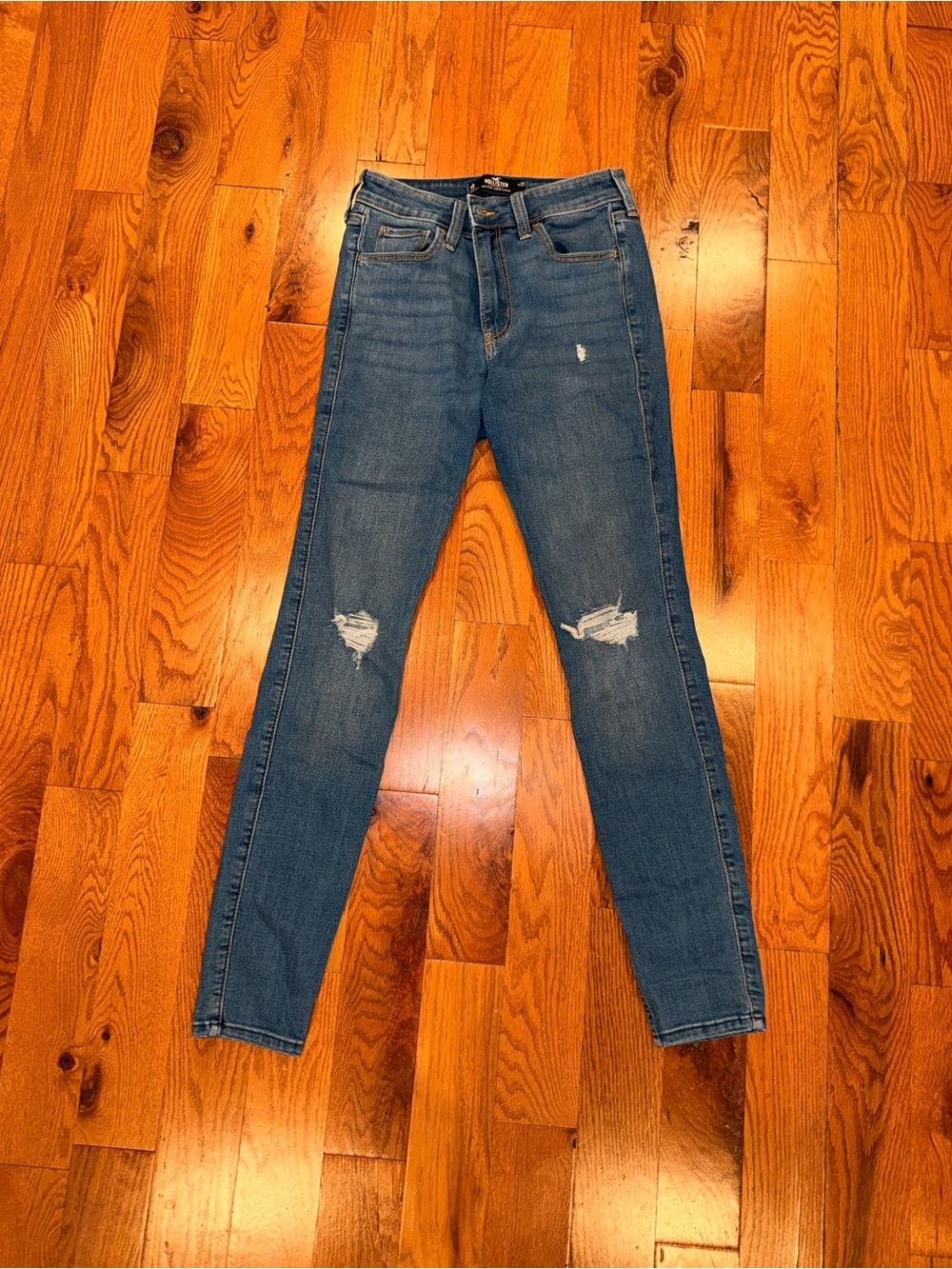 Hollister Blue Distressed Women’s Skinny Jeans
